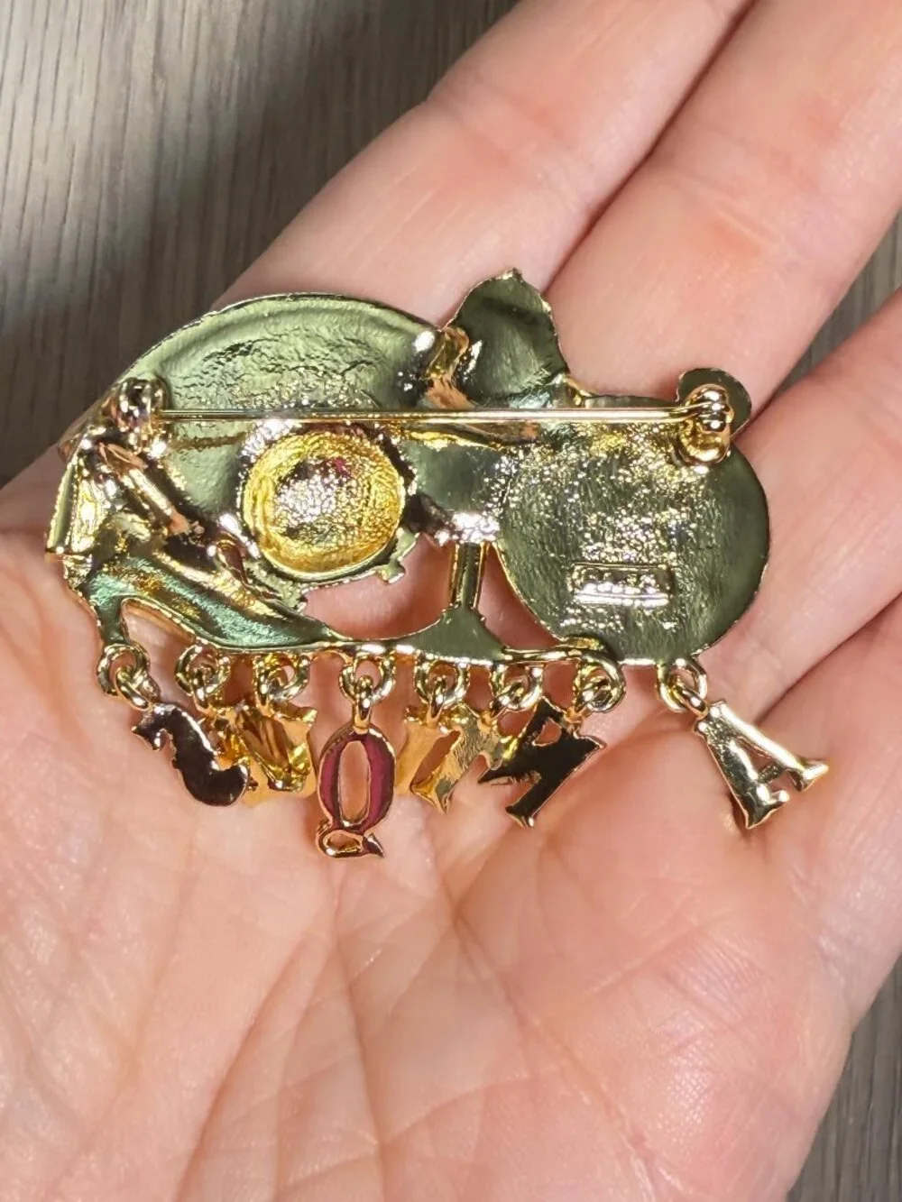 Antiques Vintage Brooch Signed AJC Gold Tone Dangle Charm Pin Lamp Clock Shoe 2.
